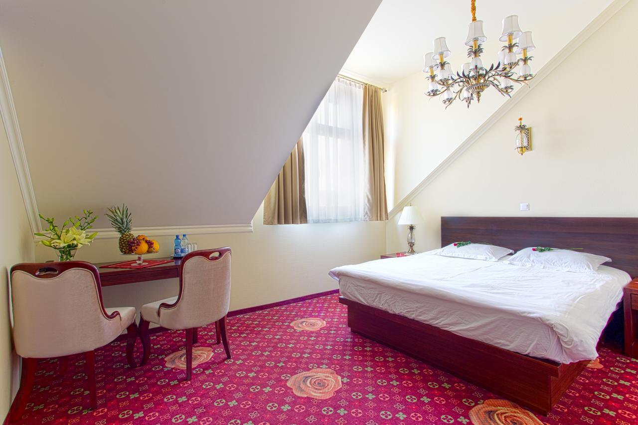 Hotel Róża Kamieniec Wroclawski Exterior foto